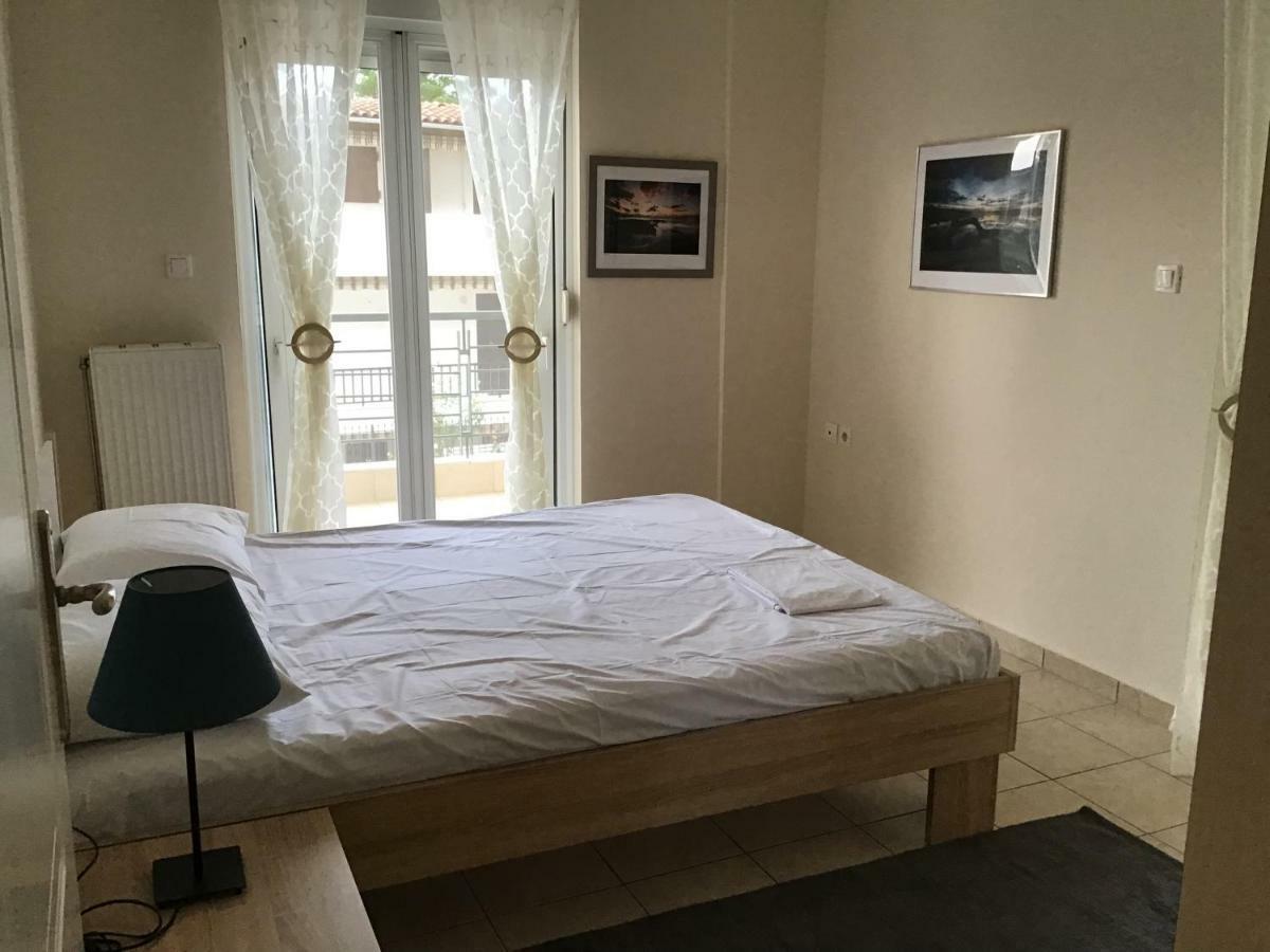 Ourania'S Apartments 卡梅纳维洛拉 外观 照片