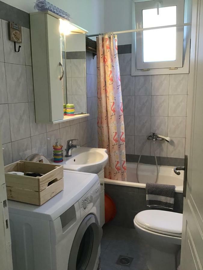 Ourania'S Apartments 卡梅纳维洛拉 外观 照片