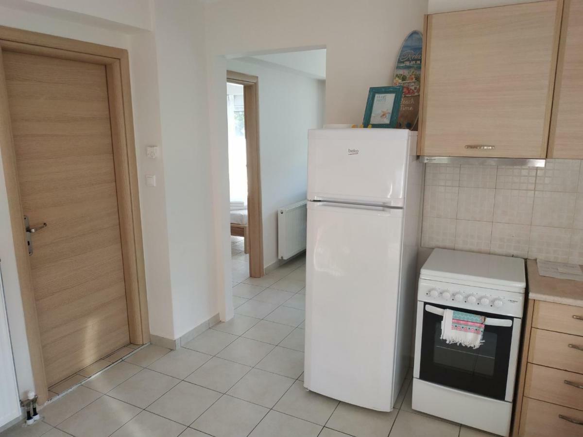 Ourania'S Apartments 卡梅纳维洛拉 外观 照片